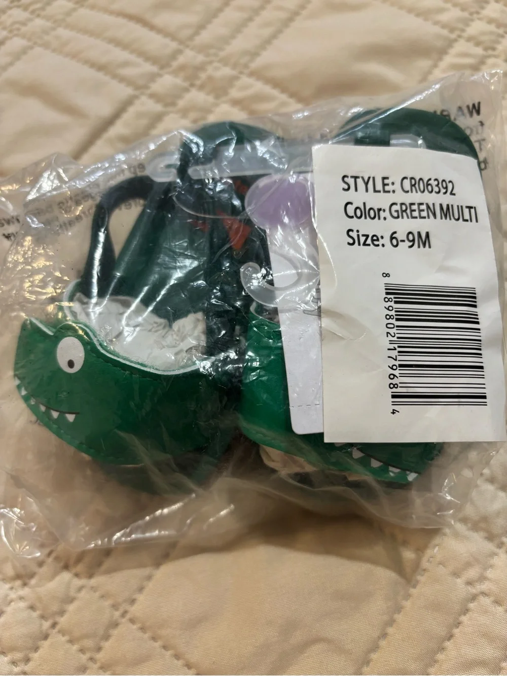 Carter’s 6-9M Green Crocodile Flip Flops
